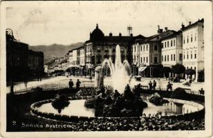 1926 Besztercebánya, Banská Bystrica; tér, szökőkút, Juraj Laco üzlete / square, fountain, shops (fl)