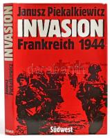 Janusz Piekalkiewicz: Invasion Frankreich 1944. Südwest, 1979. Német nyelven. Fekete-fehér fotókkal gazdagon illusztrált. Kiadói egészvászon-kötés, papír védőborítással. Újszerű állapotban.