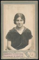 cca 1928 Hölgyportré, keményhátú fotó Erdélyi (Tótkomlós/Nagylak) műterméből, 10,5×6,5 cm