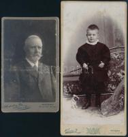 cca 1890-1900 Idős úr és kisfiú portréja, 2 db keményhátú fotó Skalnik és Fia ill. Kemény Jenő kassai műterméből, vizitkártya, 10,5x6,5 cm, 15x7,5 cm