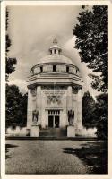 1940 Krasznahorkaváralja, Krásnohorské Podhradie; Mauzóleum / mausoleum