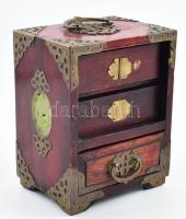 Kínai ékszertartó mini szekrény, fa-jáde, hiányos, réz szerelékekkel,14x10,5 cm, m:18 cm