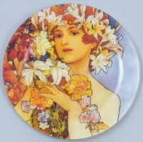 Mucha és Klimt dekorral ellátott tál, üveg, d: 30 cm , bögrék, porcelán. Matricás, jelzett
