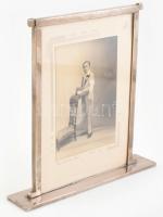 Régi art deco fém üvegezett képkeret fiú portréval, apró kopásnyomokkal, látható méret: 23,4x16 cm