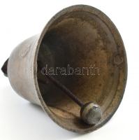 Régi fém csengő, címeres, kopott, m: 9 cm