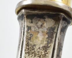 Ezüst (Ag) nyelű tortakés, jelzett, h: 27 cm, bruttó: 99 g