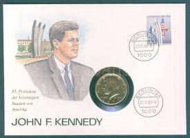 USA 1971D 1/2 $ "Kennedy" (aranyozva) érmés borítékon, NSZK/Berlin bélyeggel, ismertetővel T:1