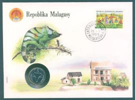 Madagaszkár 1986. 5Fr érmés borítékon, előlapi madagaszkári bélyeggel + hátlapi díszbélyegzős ENSZ/New York bélyegekkel T:1