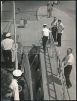 Vegyes hajózással kapcsolatos fotó tétel, 4 db, 24x18 cm és 14x19 cm közötti méretben