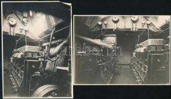 19289 A Tüzér hajó gépházról készült 2 db fotó 16x12 cm