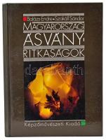 Balázs Endre - Szakáll Sándor: Magyarországi ásványi ritkaságok. Bp., 1991., Képzőművészeti. Színes fotókkal gazdagon illusztrált. Kiadói kartonált papírkötés. Szép állapotban.