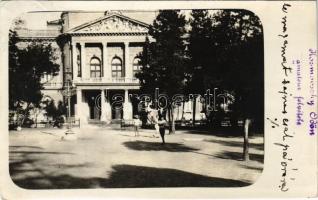 1911 Fiume, Rijeka; színház és zenélő park. Kozmovszky Ödön amateur felvétele / theatre, park. photo
