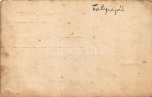 Talyigás feldíszítve és magyar zászlóval. photo (EK)