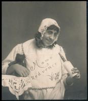 cca 1916 A mama kedvence, fotó egy infantilis emberről, 8×7 cm