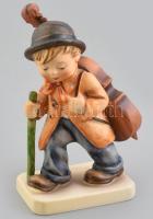 Hummel-Goebel kisfiú nagybőgővel, kézzel festett, jelzett, hibátlan, m:15 cm