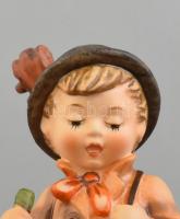 Hummel-Goebel kisfiú nagybőgővel, kézzel festett, jelzett, hibátlan, m:15 cm