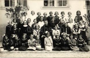 1930 Érsekújvár, Nové Zámky; Simor Intézet, tanulók csoportképe nővérekkel / group of students with nuns and monk. Kováts photo