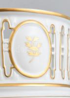 Herendi porcelán monumentális, áttört bonbonier, aranyozott díszítéssel kézzel festett jelzett, rózs...