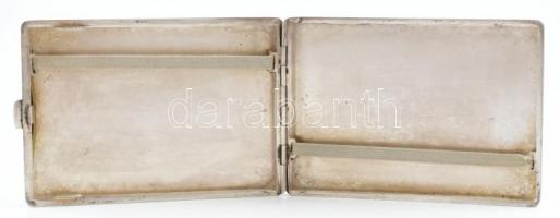 Ezüst (Ag) cigarettatárca, jelzett, 11x8cm, nettó: 138g