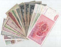 16db-os vegyes, nagyrészt magyar bankjegy tétel, közte 1949. 100Ft "B542 078466" T:II-III ...