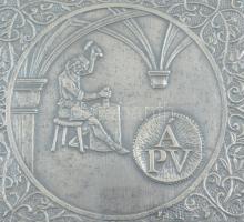 ~1981. "Képíró Zoltán emlékére" plakett, kisplasztika, fém és gipsz emlékérem összeállítás...