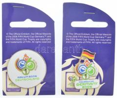 Németország 2002. 2 darab különféle jelvény a 2006-os Németországi Labdarúgó Világbajnokságra, mindkettő eredeti bontatlan csomagolásban T:1 Germany 2002. 2pcs of different badges for the 2006 Germany Soccer World Championship, both in unopened original packaging C:UNC