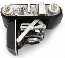 Welta Welti I kisfilmes fényképezőgép, Carl Zeiss Tessar 50mm f/2.8 objektívvel, eredeti bőr tokjáva...