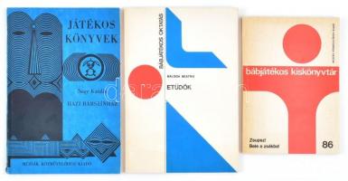 3 db bábszínház témájú könyv: Zsupsz! Bele a zsákba! Bábjátékos Kiskönyvtár 86. + Balogh Beatrix: Etűdök. Bábjátékos Oktatás. + Nagy Katalin: Házi bábszínház. Játékos Könyvek. Bp., 1984-1988, Múzsák. Kiadói papírkötés.