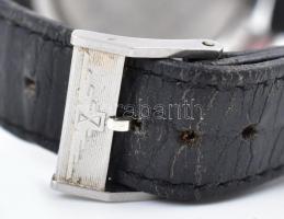 Longines Conquest kézi felhúzós karóra, működik, eredeti szíjjal, eredeti dobozában, hátoldalán grav...