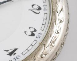 Cortebert M. Kir. Csendőrség szolgálati zsebórája, csendőr motívummal, működik, sérült tokkal és szá...