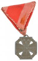 1916. "Károly-csapatkereszt" Zn kitüntetés mellszalagon T:3 Hungary 1916. "Charles Tr...