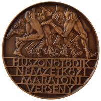 1981. Szeged 1981 / Huszonötödik Nemzetközi Maratoni Verseny kétoldalas, bronz futósport emlékérem (60mm) T:1-