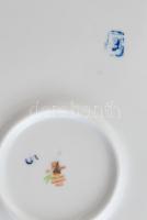 Zsolnay Pompadour mintás étkészlet (25 db), matricás, jelzett (3. osztályú), apró kopásnyomokkal