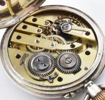 Ezüst (Ag) másodpercmutatós zsebóra, tisztításra szorul, jár, jelzett, kopott, számlapon minimális s...