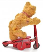 Felhúzható rolleres mackó, lemezjáték, felhúzókulccsal, működik, korának megfelelő állapotban, 15x13...