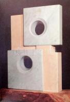 2 db szobrászat témájú könyv, angol nyelven: Herbert Read: Henry Moore. A study of his life and work...