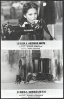cca 1975 ,,Libera, szerelmem című olasz film jelenetei és szereplői (köztük Claudia Cardinale), 13 db vintage produkciós filmfotó, ezüst zselatinos fotópapíron, 18x24 cm