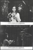 1972 ,,Szent Teréz és az ördögök" című román film jelenetei és szereplői, 13 db vintage produkciós filmfotó, ezüst zselatinos fotópapíron, kisebb hibákkal, 18x24 cm