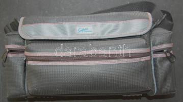 Tensai márkájú TCC-2-es típusú működő VHS videó kamera japánból, 6x zoom-mal, állványra szerelhető, ...