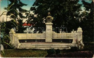 Arad, Erzsébet királyné (Sissi) szobor. Vasúti levelezőlapárusítás 11. sz. 1915. / monument, statue of Empress Elisabeth of Hungary (Sisi) (Rb)