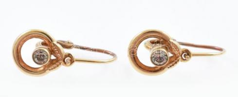 Arany (Au) 14 K fülbevalópár kővel, jelzett, 1,6×0,8 cm, bruttó: 1 g