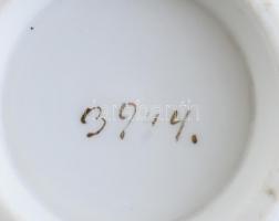 Jelzés nélkül porcelán teás csésze. Kézzel festett, kis kopásokkal