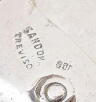 Ezüst(Ag) masszív halas fűszertartó pár kanalakkal, jelzett, 7×3,8 cm, 5,5 cm, nettó: 173,6 g