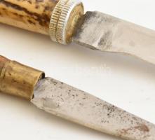 2db tőr. agancs és fa nyéllel, egyik sérült. h: 14-22cm