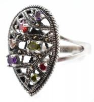 Ezüst(Ag) csepp alakú gyűrű színes kövekkel, jelzett, méret: 52, bruttó: 5,1 g