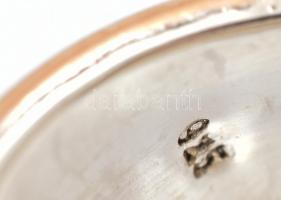 Ezüst(Ag) gyűrű kék kővel, jelzett, méret: 57, bruttó: 10,2 g