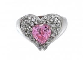 Ezüst(Ag) szívecskés gyűrű, jelzett, méret: 53, bruttó: 4,1 g