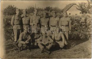 Magyar katonák / WWII Hungarian military, group of soldiers. photo (EK)