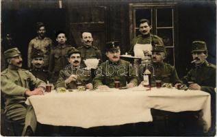 1917 Pozsony, Pressburg, Bratislava; cigiző és italozó osztrák-magyar katonák az asztalnál / WWI Austro-Hungarian K.u.K. military, group of soldiers smoking and drinking. photo (EB)