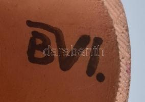 B. Várdeák Ildikó (1929-2013): Kerámia falikép és gyertyatartó (minimális lepattanás). Mázas kerámia...